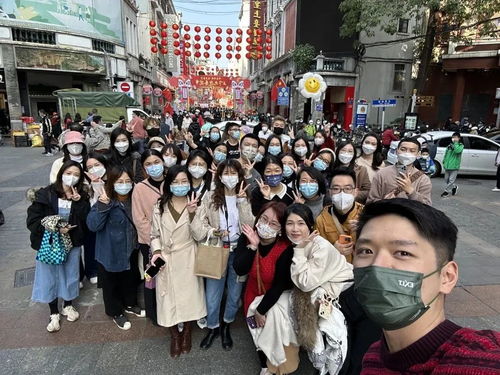 廣州還能這樣玩兒！這群年輕人解鎖“一種很新的旅游”，街坊表示 快樂加倍